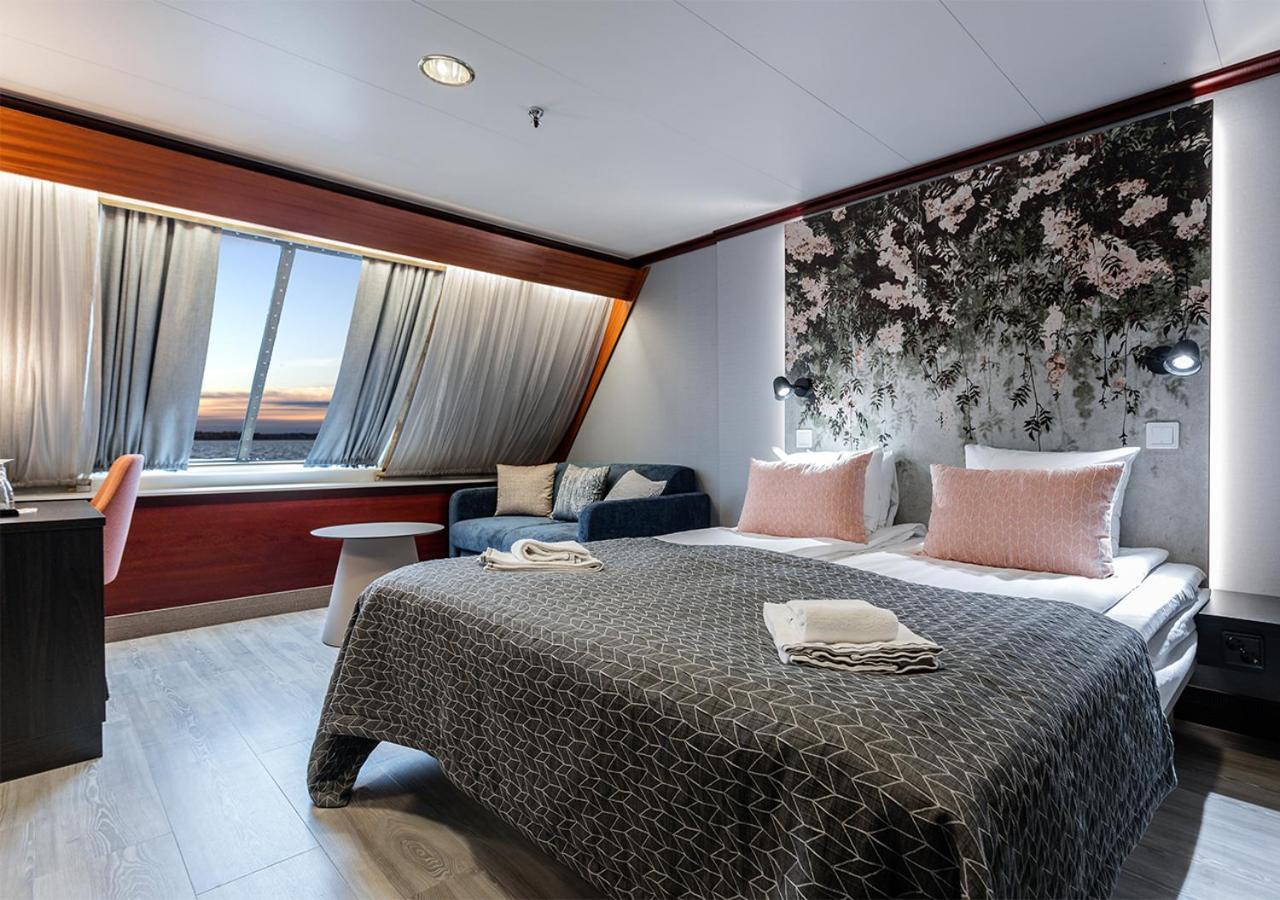 Viking Line Ferry Gabriella - One-Way Journey From Helsinki To Stockholm Hotel ห้อง รูปภาพ